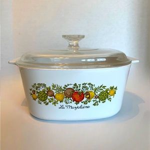 Corningware La Marjolaine 3 Liter casserole with Pyrex Lid